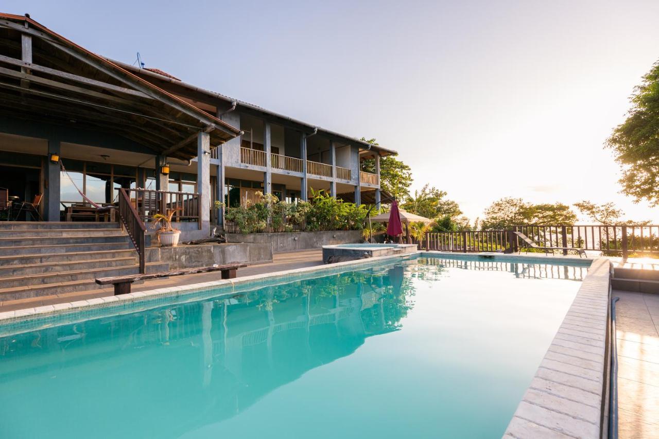 Punta Duarte Garden Inn Los Duarte Ngoại thất bức ảnh
