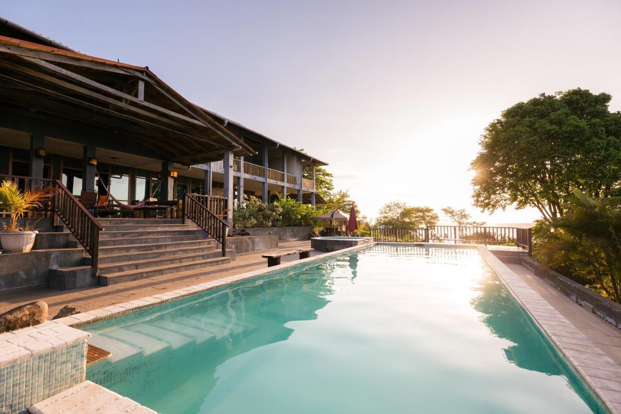 Punta Duarte Garden Inn Los Duarte Ngoại thất bức ảnh