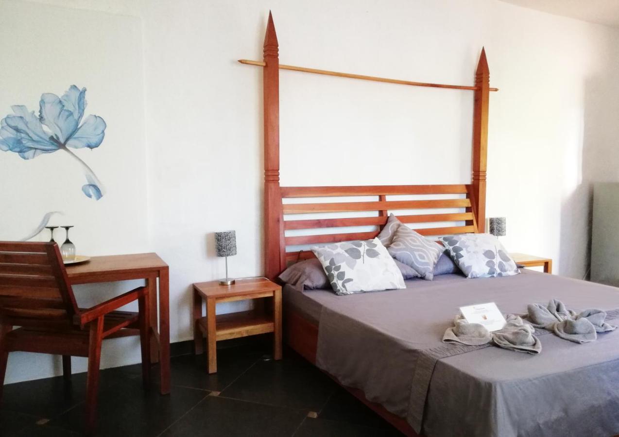 Punta Duarte Garden Inn Los Duarte Ngoại thất bức ảnh